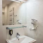 Zuraw Apartment *