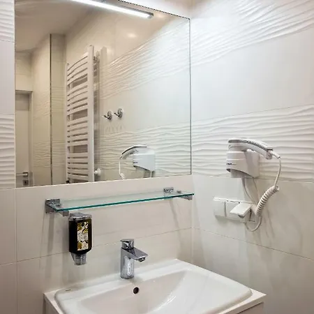 Zuraw Apartment *