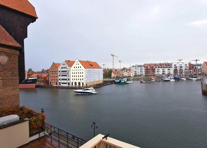 Zuraw アパート グダニスク